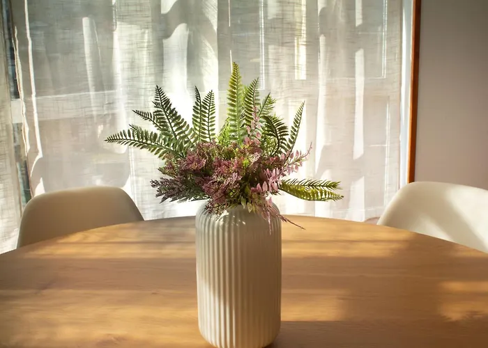 A Paradina De アパート